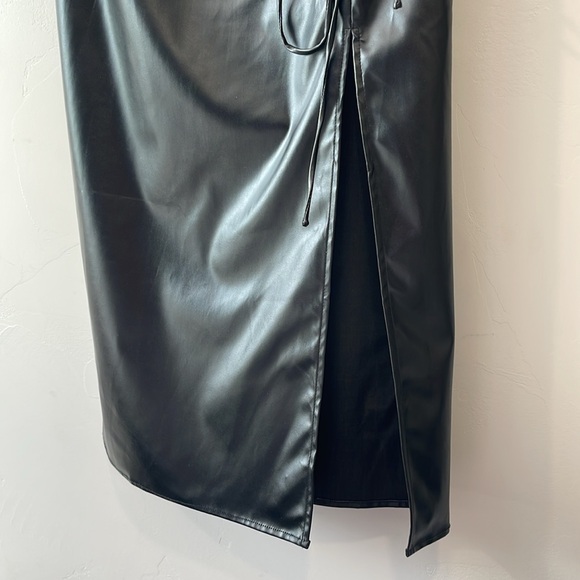 Cider, edgy style skirt - Picture 3 of 8